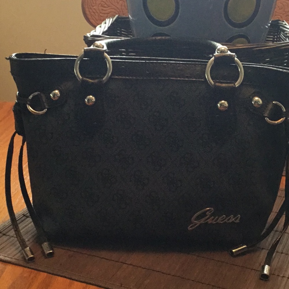 Guess purse
